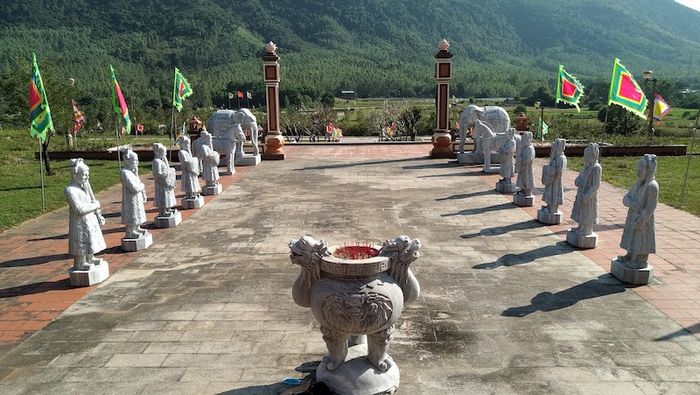 Top 18 điểm du lịch nổi tiếng ở Quy Nhơn và những kinh nghiệm để có chuyến đi đáng nhớ.