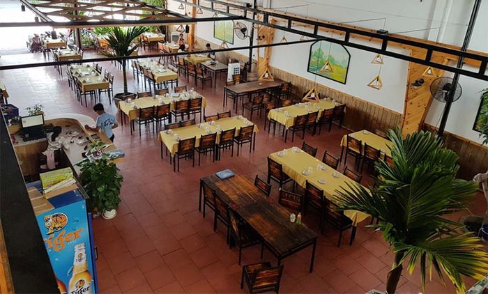 Thưởng thức hải sản bình dân tại Ghé Quán ốc 77 - trải nghiệm hấp dẫn không thể bỏ qua