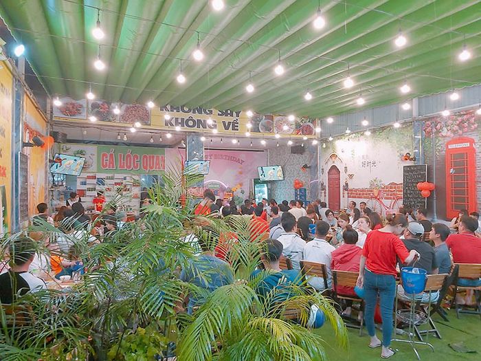 Thưởng thức hải sản bình dân tại Ghé Quán ốc 77 - một trải nghiệm hấp dẫn khó quên