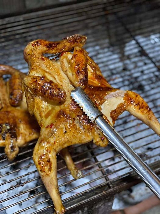 Hãy đến Quán ốc 77 thưởng thức hải sản bình dân cực kỳ hấp dẫn