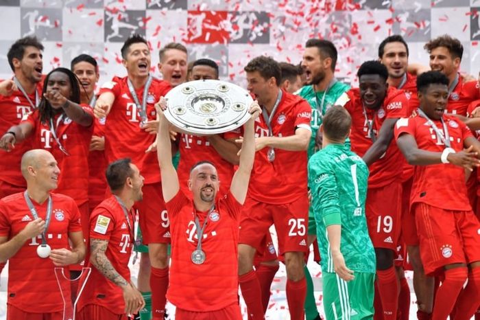 Kỷ lục 11 năm vô địch Bundesliga của Bayern Munich