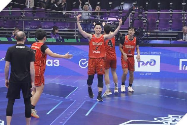 Niềm hạnh phúc của đội trưởng Thang Long Warriors sau khi đoạt chức vô địch Phygital Basketball tại Games of Future 2024