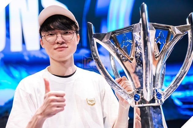 Faker đã nói một câu khi leo rank ở Hàn, khiến nhiều game thủ LPL cảm thấy không khỏi xấu hổ.