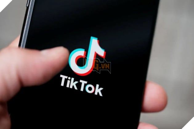 TikTok bị ngập tràn bởi các video quảng cáo làm phiền người dùng.