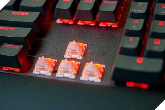 Đánh giá CORSAIR K70 Max: Bàn phím gaming đầu tiên của CORSAIR được trang bị switch từ-cơ học MGX