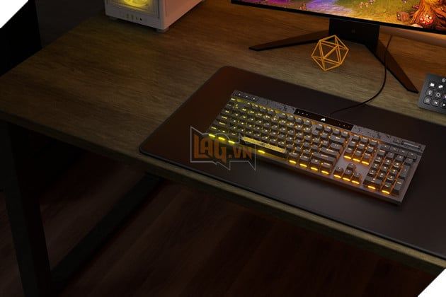 CORSAIR chính thức bán ra bàn phím K70 MAX và tai nghe HS80 MAX