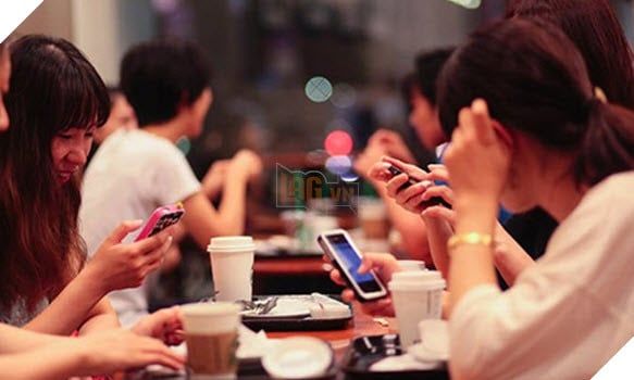 Nghiên cứu mới chỉ ra rằng việc sử dụng Facebook thường xuyên không gây hại, thậm chí có thể mang lại hạnh phúc.