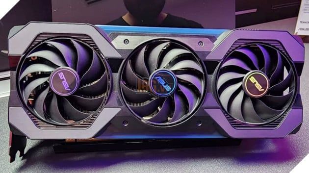 Computex 2023: Asus giới thiệu GPU RTX 4070 đầu tiên không cần kết nối nguồn 12VHPWR