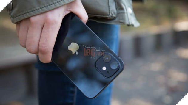 Nga cáo buộc Apple hợp tác với Mỹ để theo dõi hàng nghìn người dùng iPhone