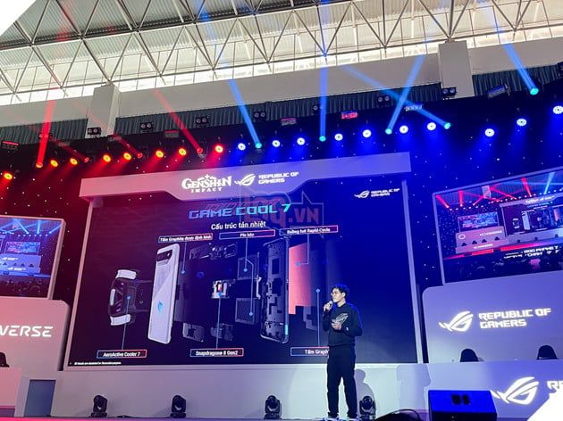 ASUS giới thiệu ROG Phone 7 và ROG Phone 7 Ultimate.