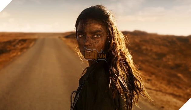 Trailer đầu tiên của Furiosa hé lộ cuộc đối đầu giữa Chris Hemsworth và Anya Taylor-Joy.