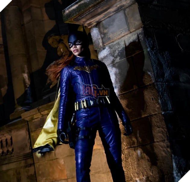 Thấy Batgirl bị hủy bỏ, người hâm mộ Peacemaker nhanh chóng hỏi James Gunn về Mùa 2