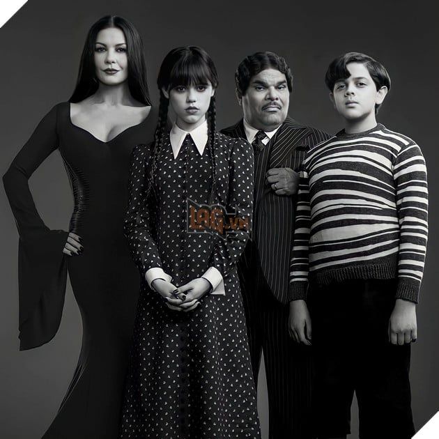 Gia đình Addams nổi tiếng có những thành viên nào?