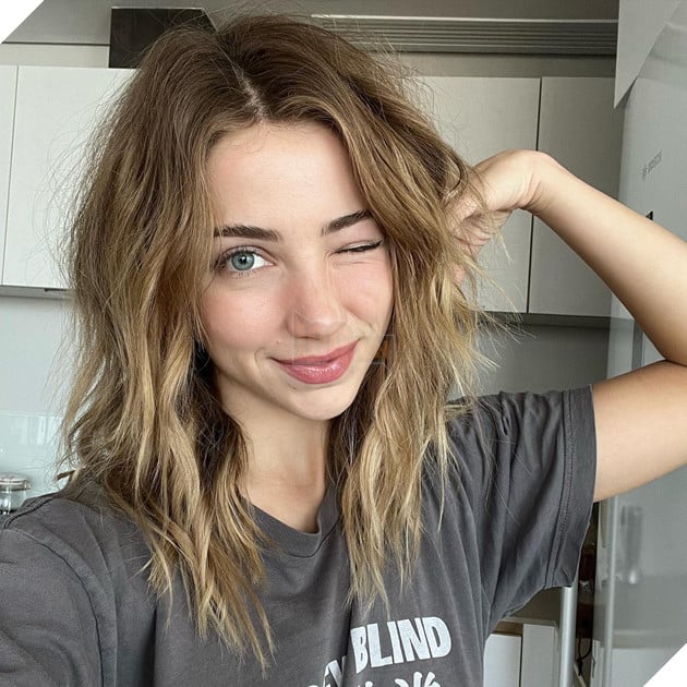 emily rudd nami