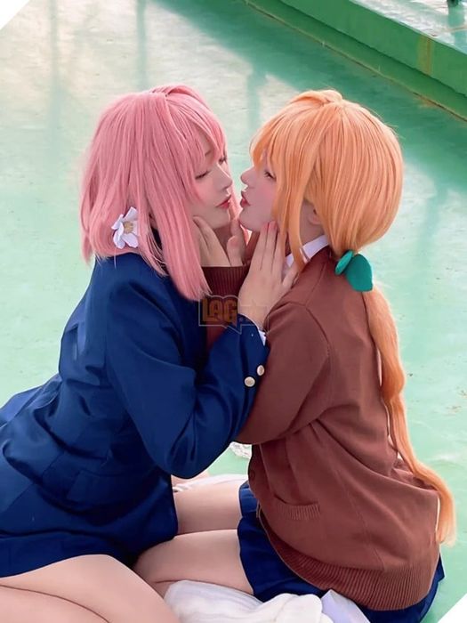 cosplay anime 100 cô bạn gái