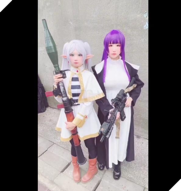 cosplay frieren cầm súng