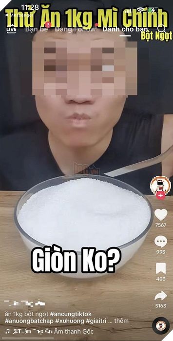 Một video ăn 1kg bột ngọt trên TikTok đã khiến nhiều người cảm thấy không hài lòng