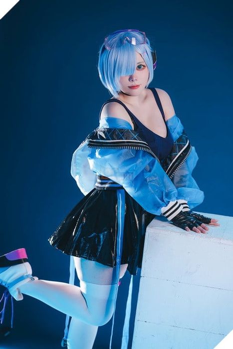 Ngắm nhìn bộ Cosplay Rem phiên bản hiện đại trong Re:Zero − Starting Life in Another World 3