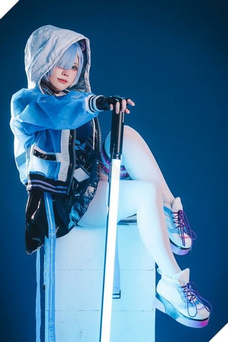 Dõi theo bộ Cosplay Rem phiên bản hiện đại trong Re:Zero − Starting Life in Another World 5