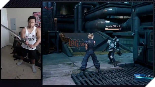 Một streamer nam đã sử dụng thanh Buster Sword để vượt qua Final Fantasy 7