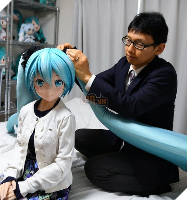 Cuộc sống của chàng trai đã kết hôn với Hatsune Miku hiện đang diễn ra như thế nào? 5