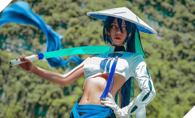 Ain Nguyễn cosplay