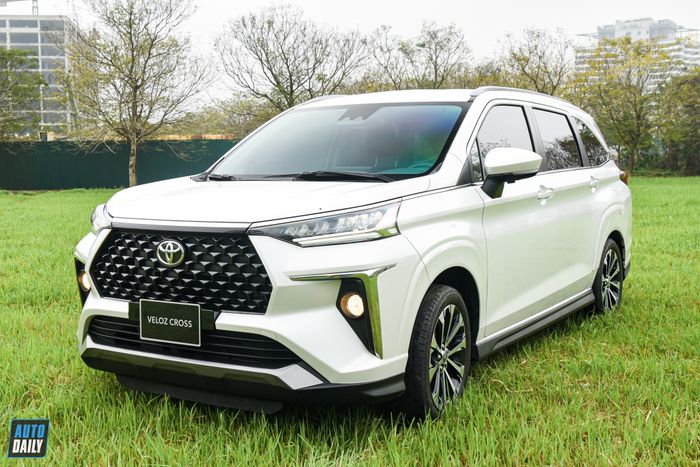 Tháng 5/2024: Chương trình ưu đãi hấp dẫn cho khách mua xe Toyota Veloz Cross và Avanza Premio