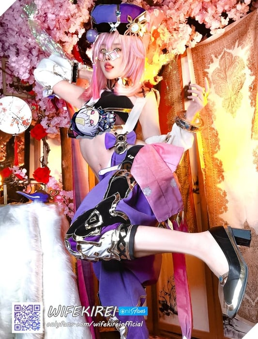 Cosplay Dori quá gợi cảm, cô nàng nhận phải nhiều chỉ trích