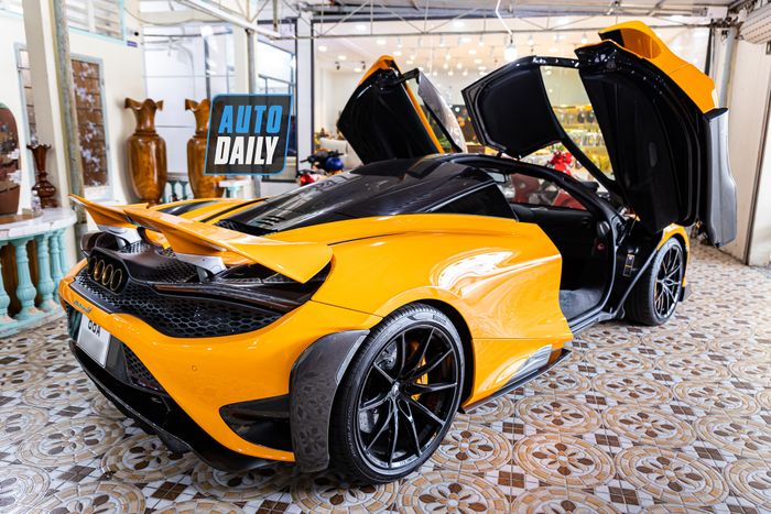 Phát hiện chiếc McLaren 765LT trước đây của một đại gia ở Kiên Giang: mất giá 10 tỷ sau 2.000 km mclaren-765lt-Mytour-2.JPG