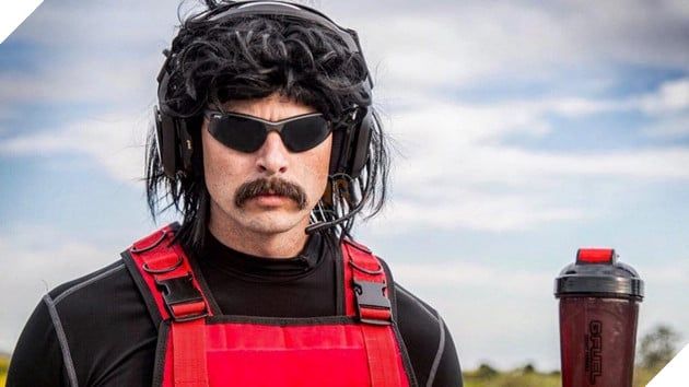 Dr. Disrespect phàn nàn về chất lượng của Apex Legends khi đang phát sóng và quyết định kết thúc luôn buổi stream.