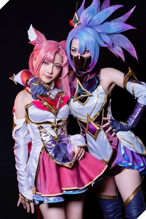 LMHT: Rưng rưng với bộ cosplay Akali và Kai'Sa Vệ Binh Tinh Tú