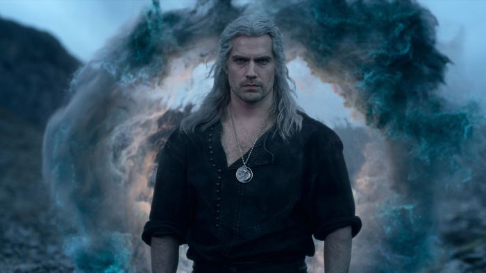 Henry Cavill trong mùa 3 của The Witcher