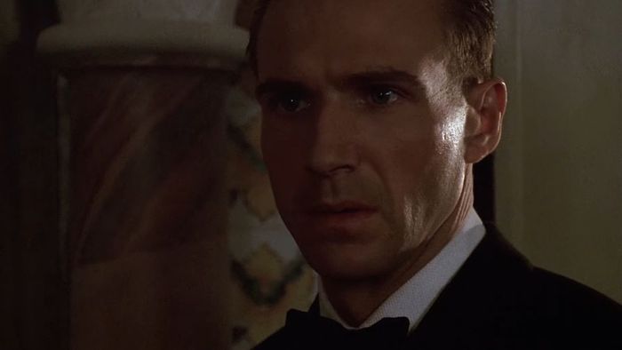 Ralph Fiennes trong The English Patient