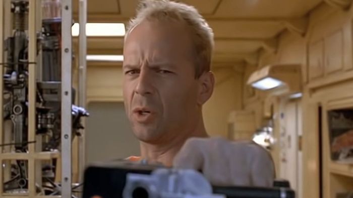 Bruce Willis trong The Fifth Element