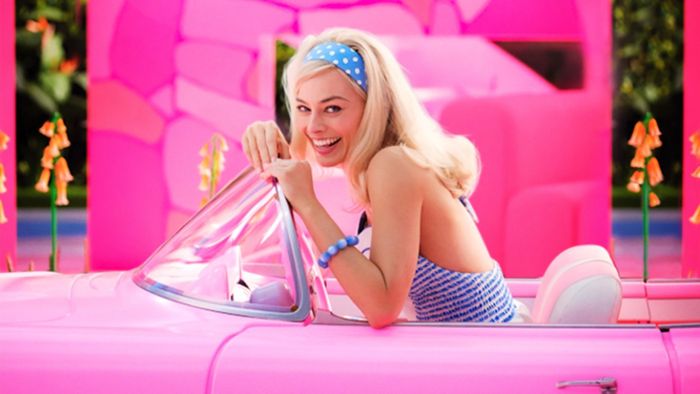 Margot Robbie trong Barbie