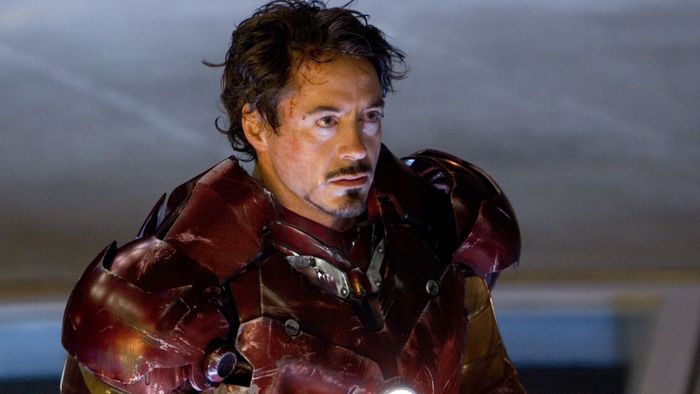 Robert Downey Jr. vai Tony Stark trong Iron Man