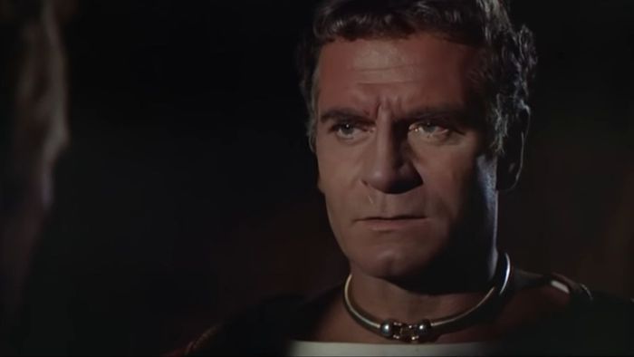 Laurence Olivier trong Spartacus