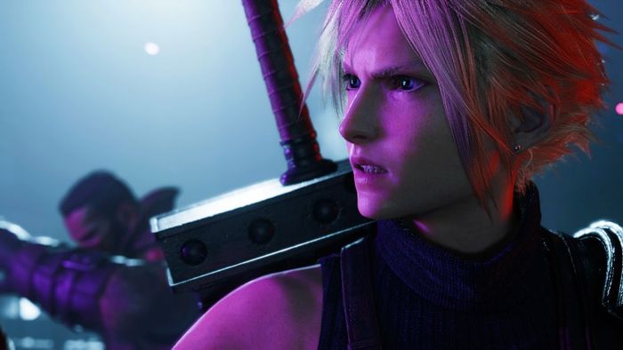 Anh hùng Cloud của Final Fantasy 7 Rebirth được hiển thị trong ánh sáng tím
