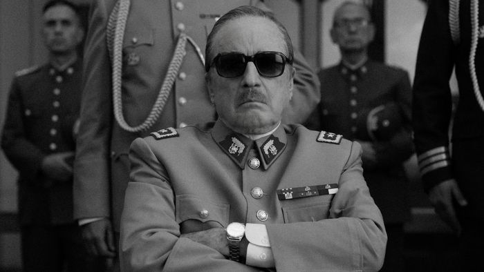 Jaime Vadell trong El Conde