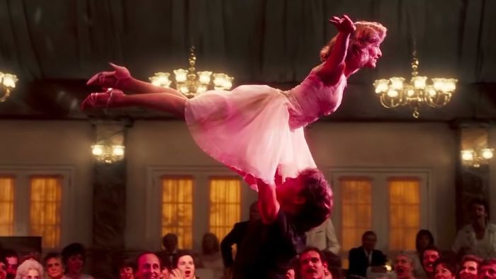 Johnny giơ lên Baby trong Dirty Dancing