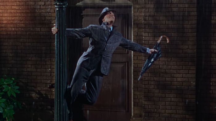Gene Kelly hát trong cơn mưa, trong Singin' in the Rain