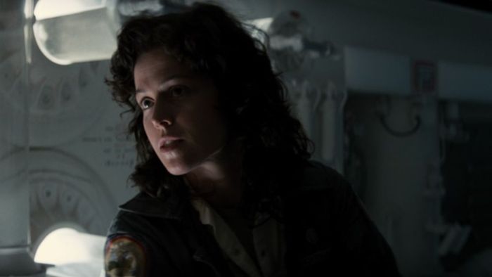 Sigourney Weaver trong Alien
