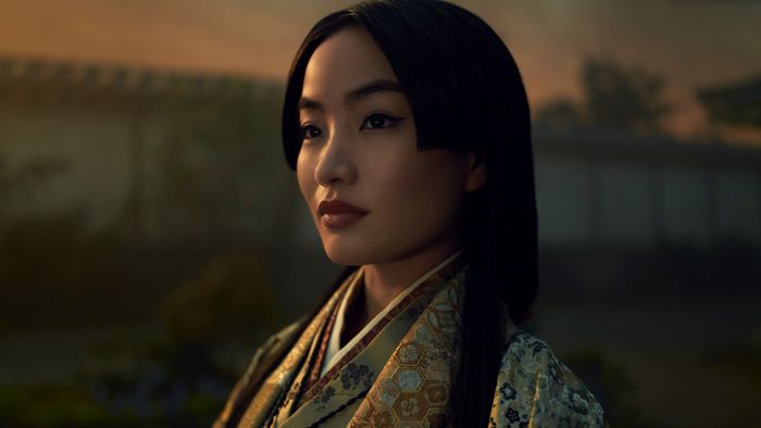 Anna Sawai trong vai Toda Mariko trong FX's Shogun