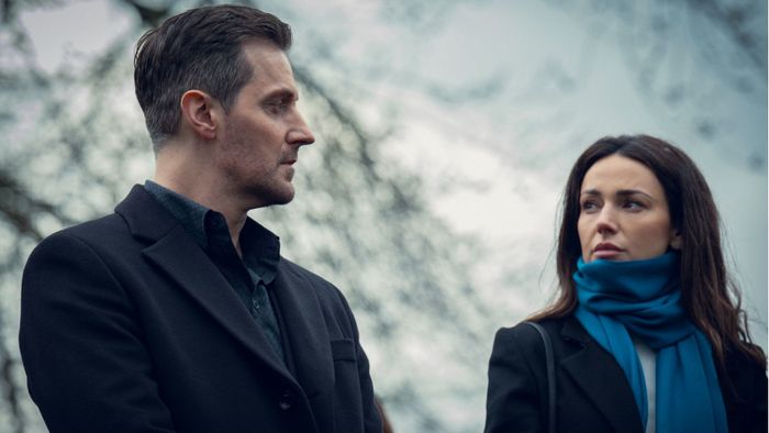 Richard Armitage và Michelle Keegan trong Fool Me Once
