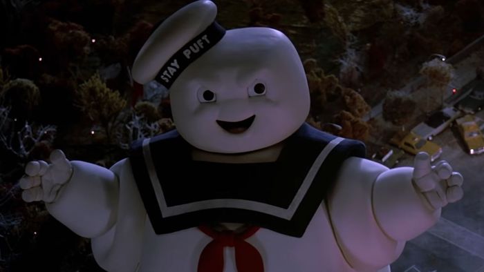 Stay Puft Marshmallow Man gieo rắc nỗi kinh hoàng tại New York trong Ghostbusters