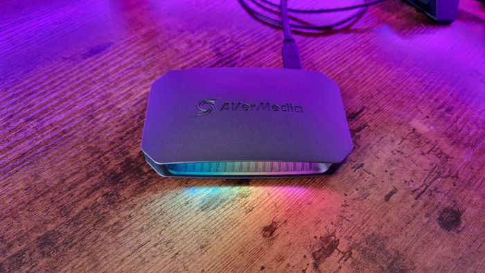 AverMedia Live Gamer Ultra 2.1 từ trên cao