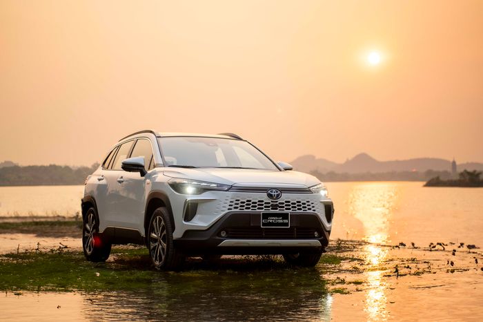 Toyota Corolla Cross phiên bản 2024 vừa ra mắt tại Việt Nam, có giá bán từ 820 triệu đồng corolla-cross-hev-1.JPG