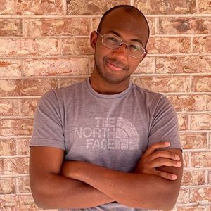 Ảnh chụp đầu của Xalavier Nelson Jr, Strange Scaffold