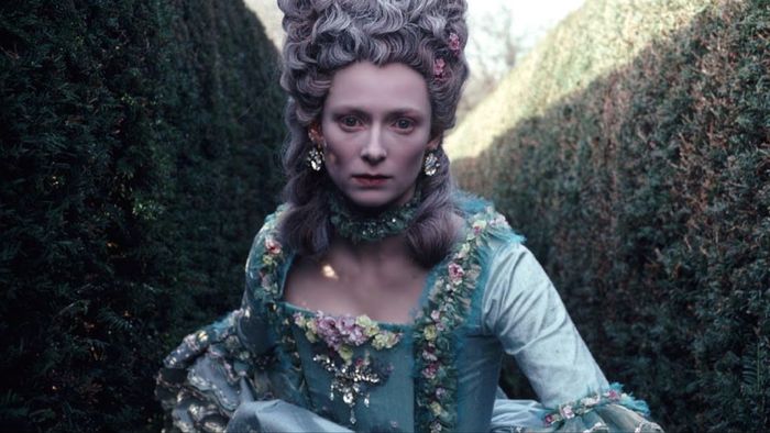 Tilda Swinton trong Orlando