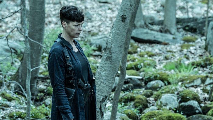 Pollyanna McIntosh trong vai Jadis trong The Walking Dead: Những Người Sống Sót